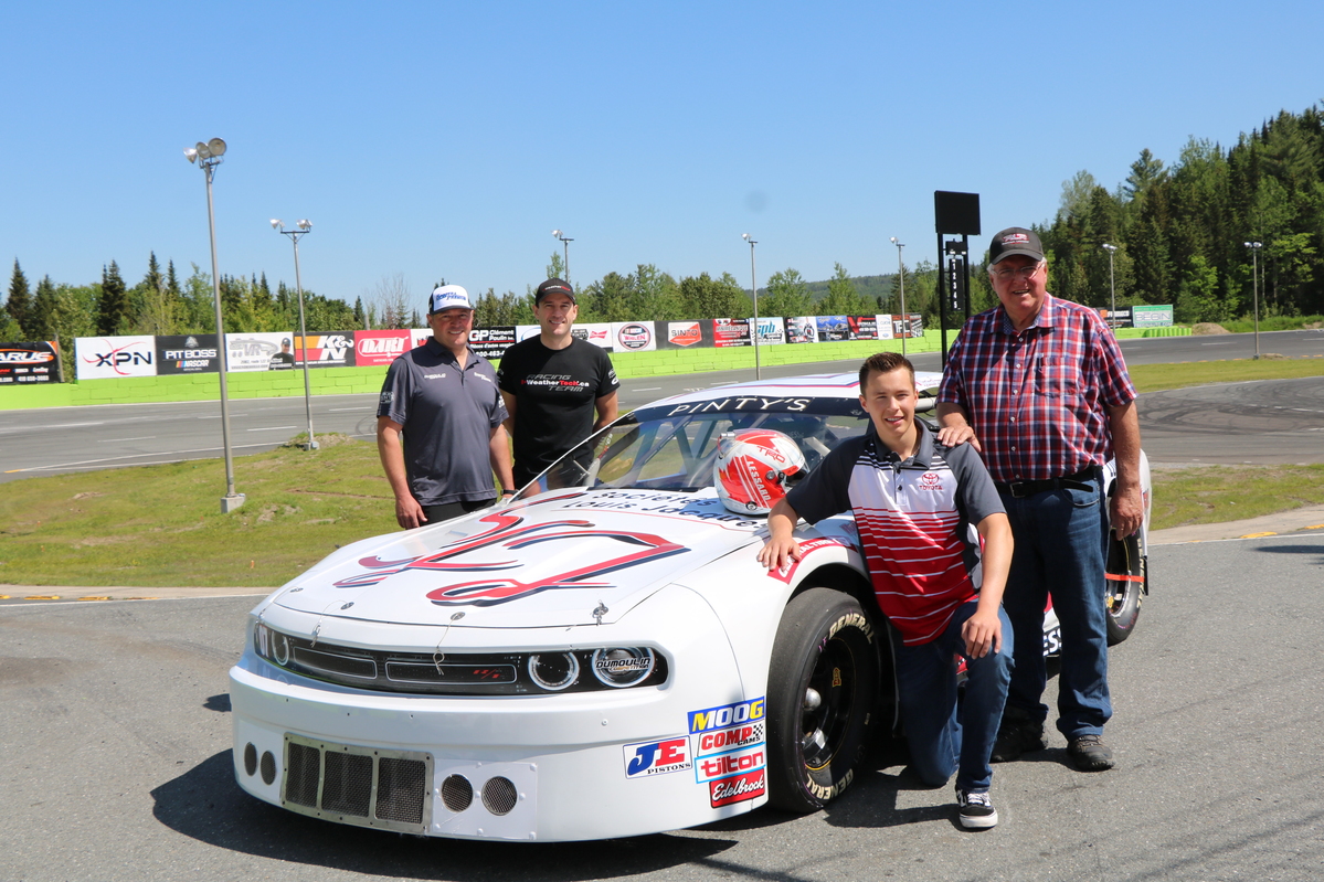 RAPHAEL LESSARD DCOUVRE SA VOITURE PINTY'S  L'AUTODROME CHAUDIRE 